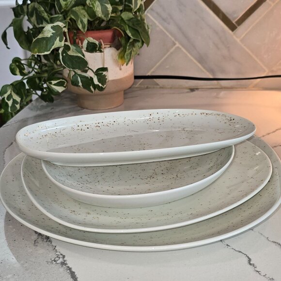 Schonwald German Organic Pottery Speckled Serving & Dinnerware Set 4 Pieces - Picture 3 of 14